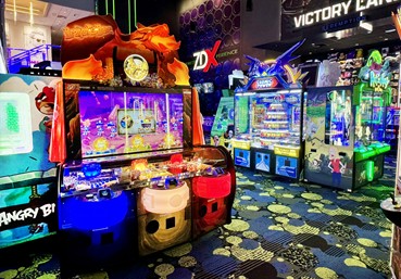 What is a full redemption arcade?